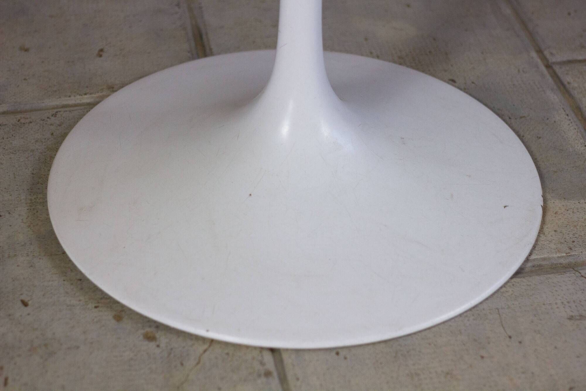 Marble tulip table by Eero Saarinen for Knoll International, 1970