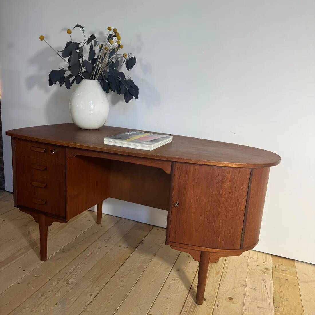 Vintage teak desk by H.P. Hansen – Mid-century elegance for refined interiors
