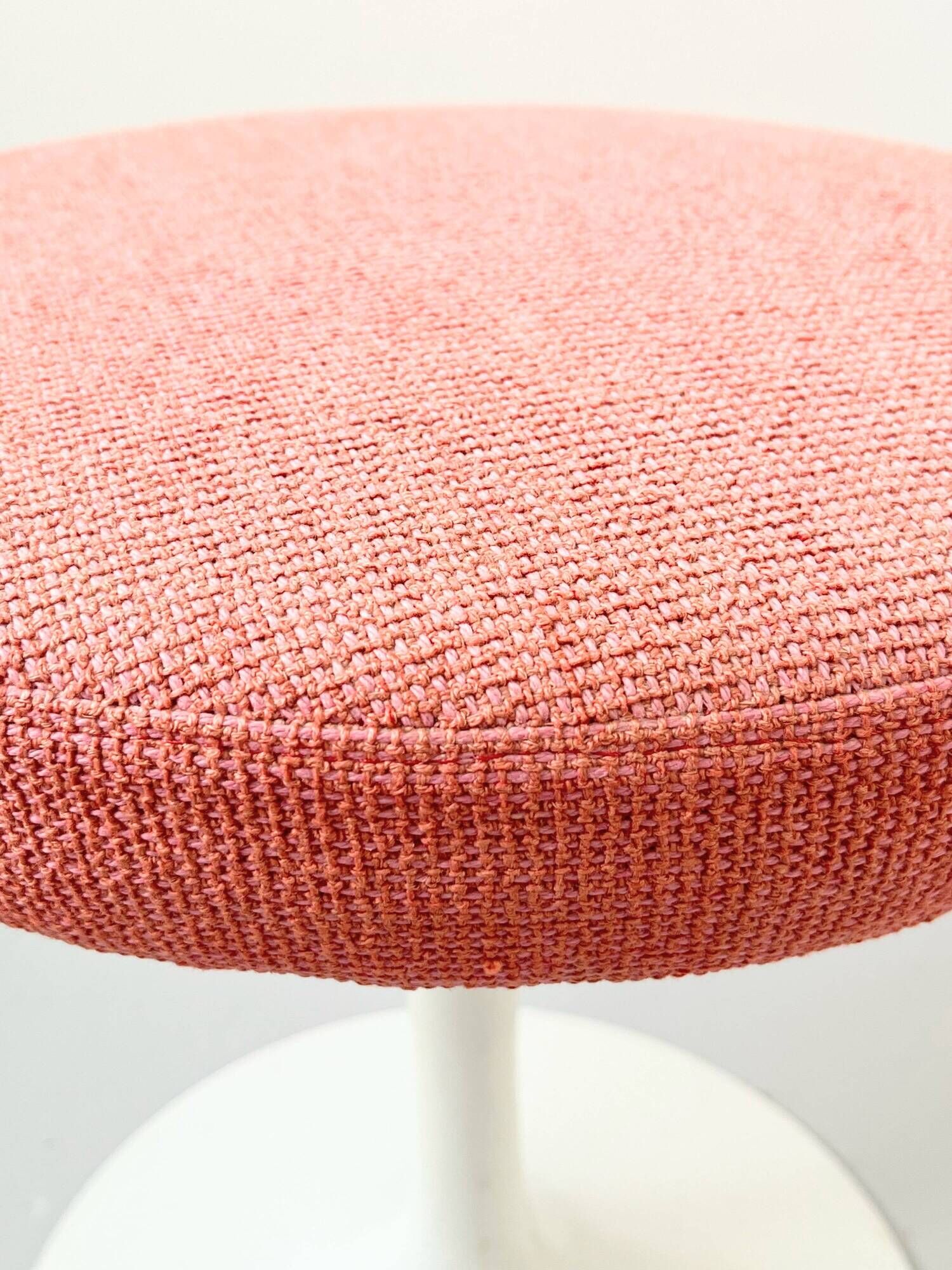Tabouret tulipe pivotant saarinen knoll