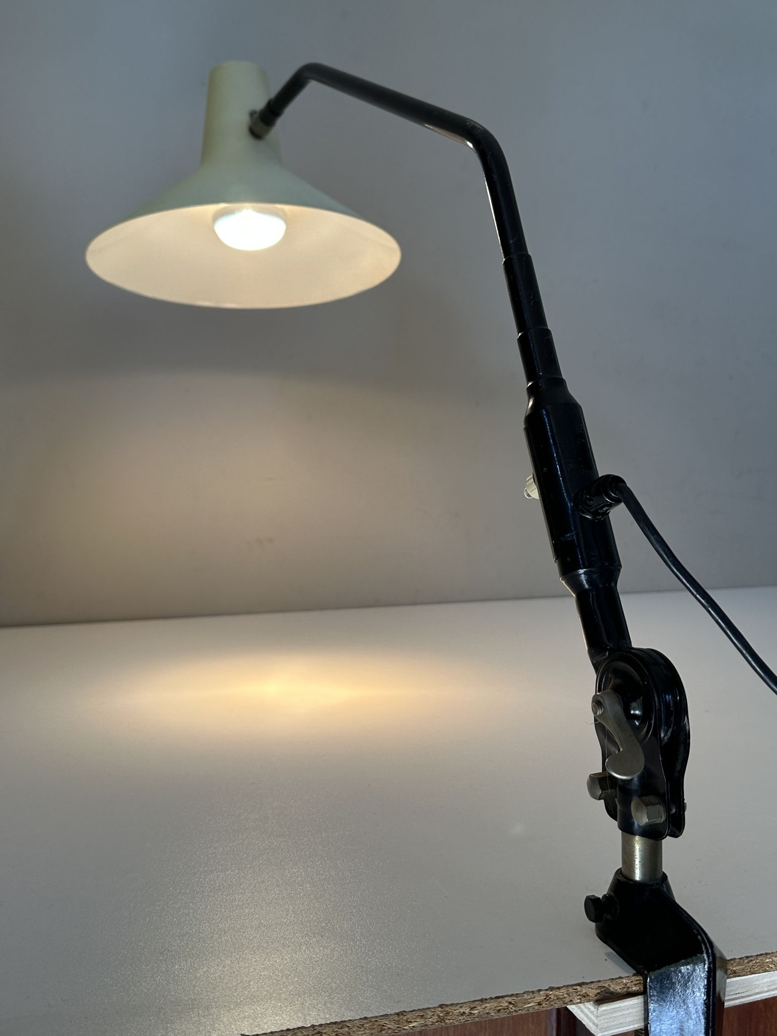 Lampe agrafe jjm hoogervorst design vintage années 60