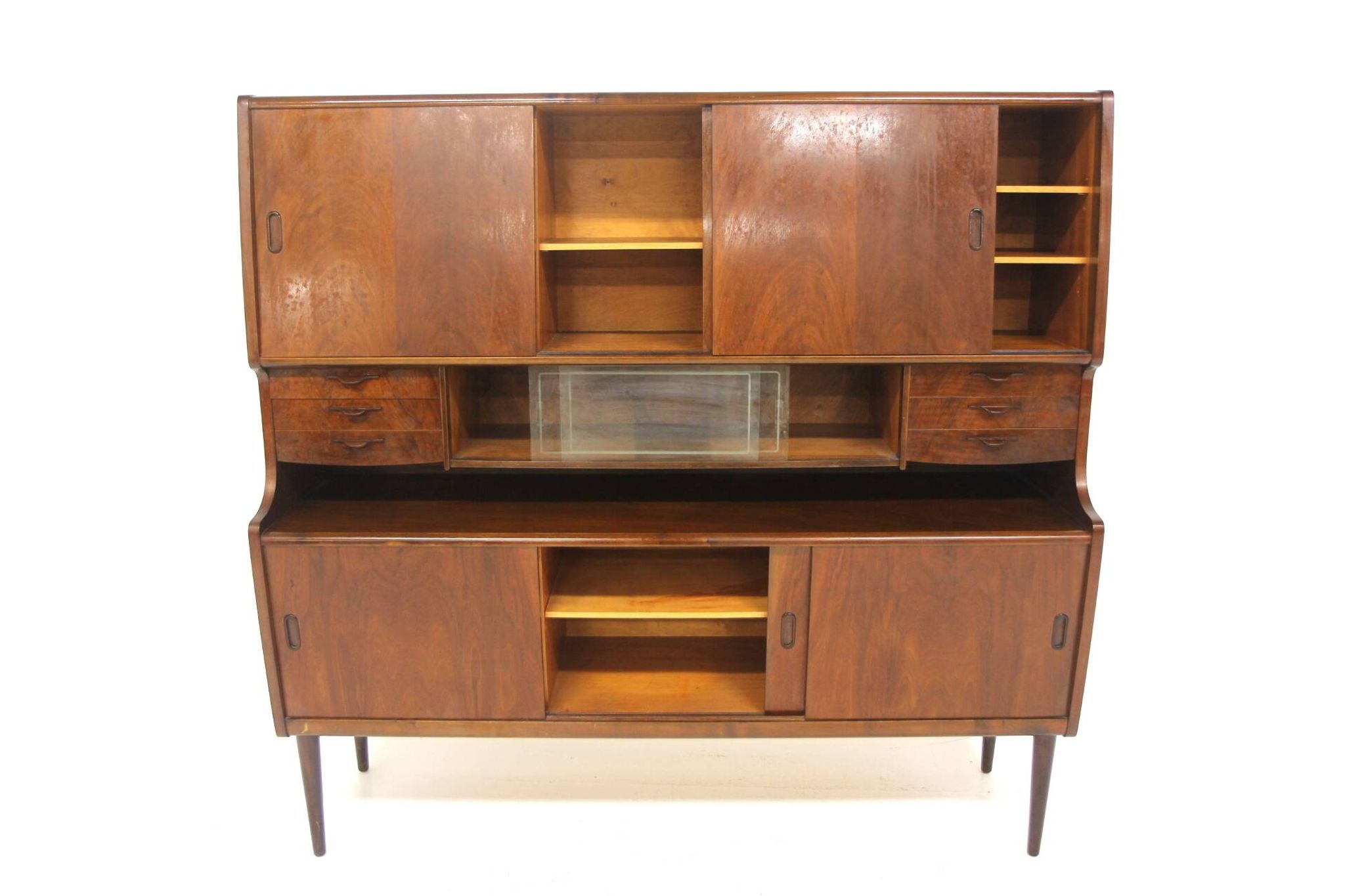Enfilade scandinave en noyer, Suède, 1960