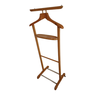 Wooden valet