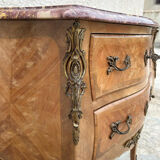 Louis XV style chest of drawers in rosewood