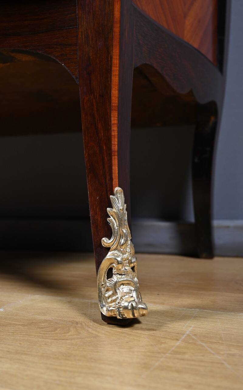 Small marquetry chest of drawers, Louis XV style – mid 19th century
