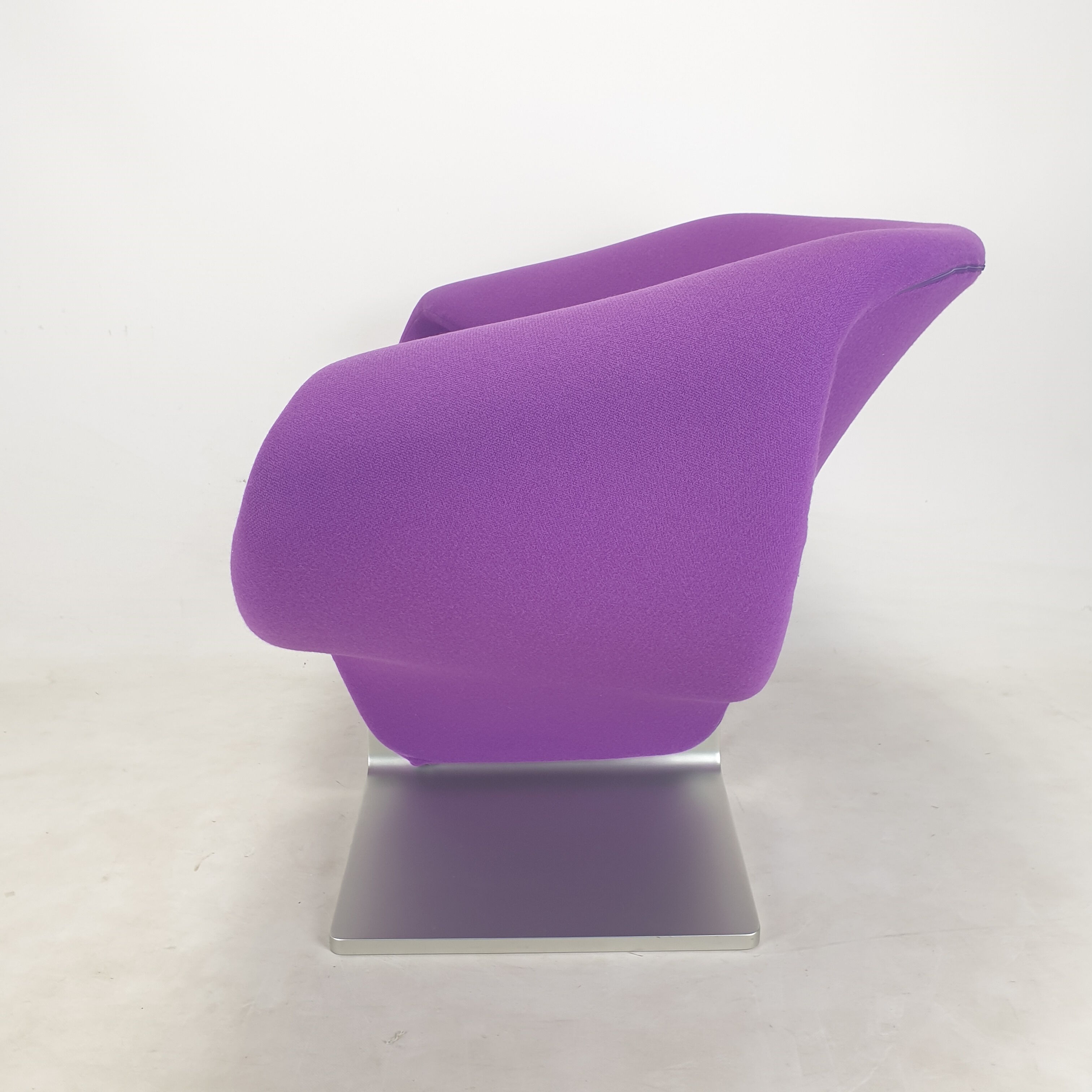 Ribbon Chair by Pierre Paulin for Artifort