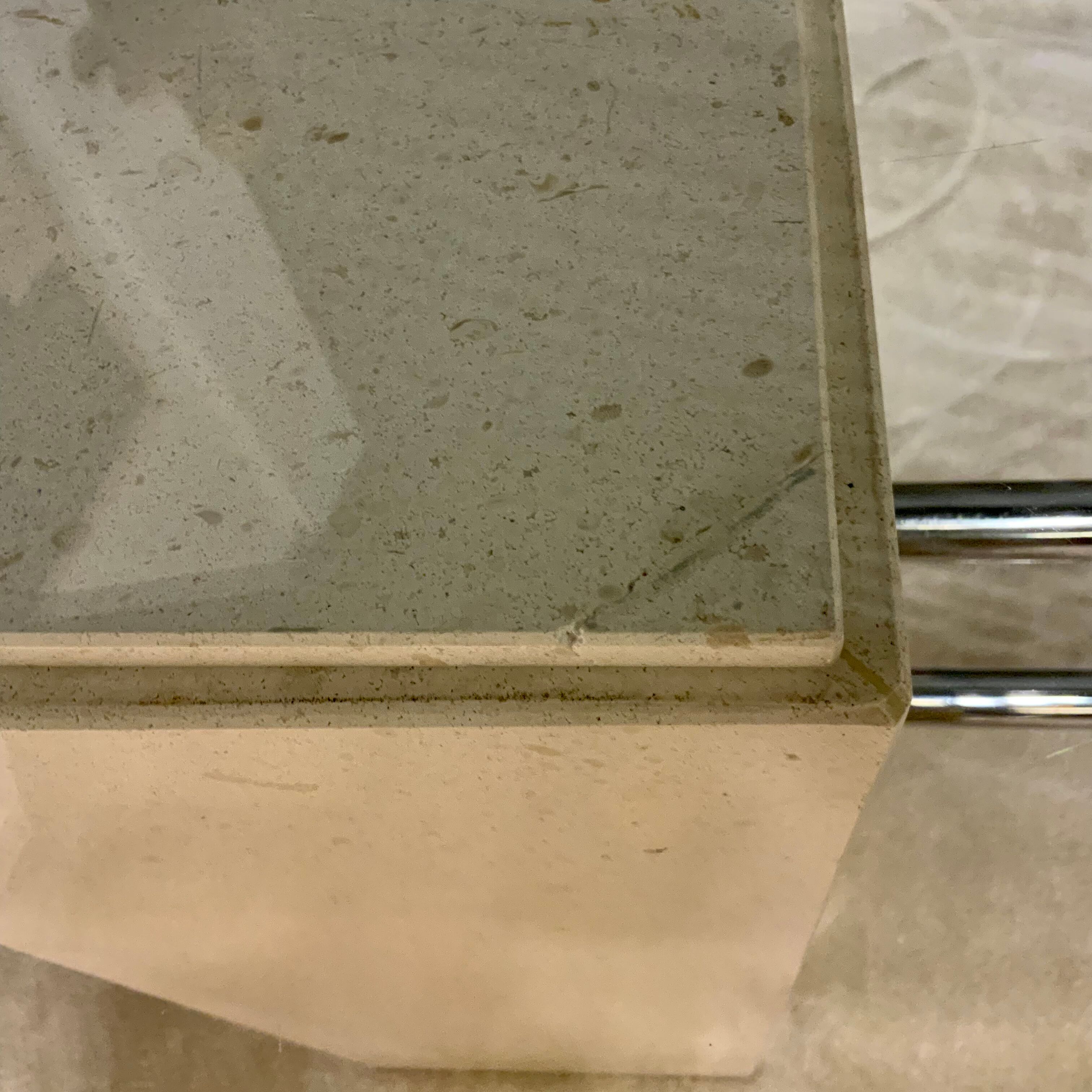 Dining table 1970/80 in travertine