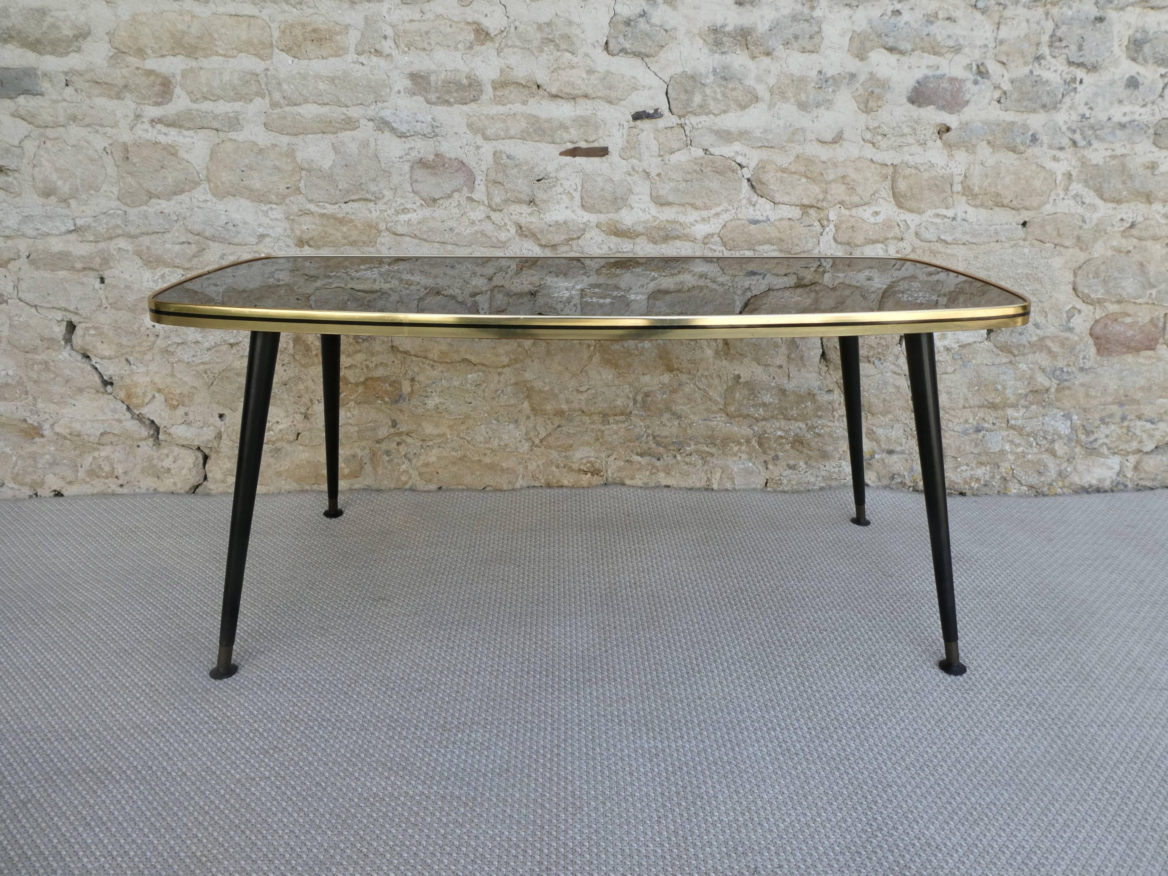 Coffee table from the 50s, tropical bird decor