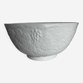 Burleigh Davenport English earthenware salad bowl with vine leaf and strawberry relief