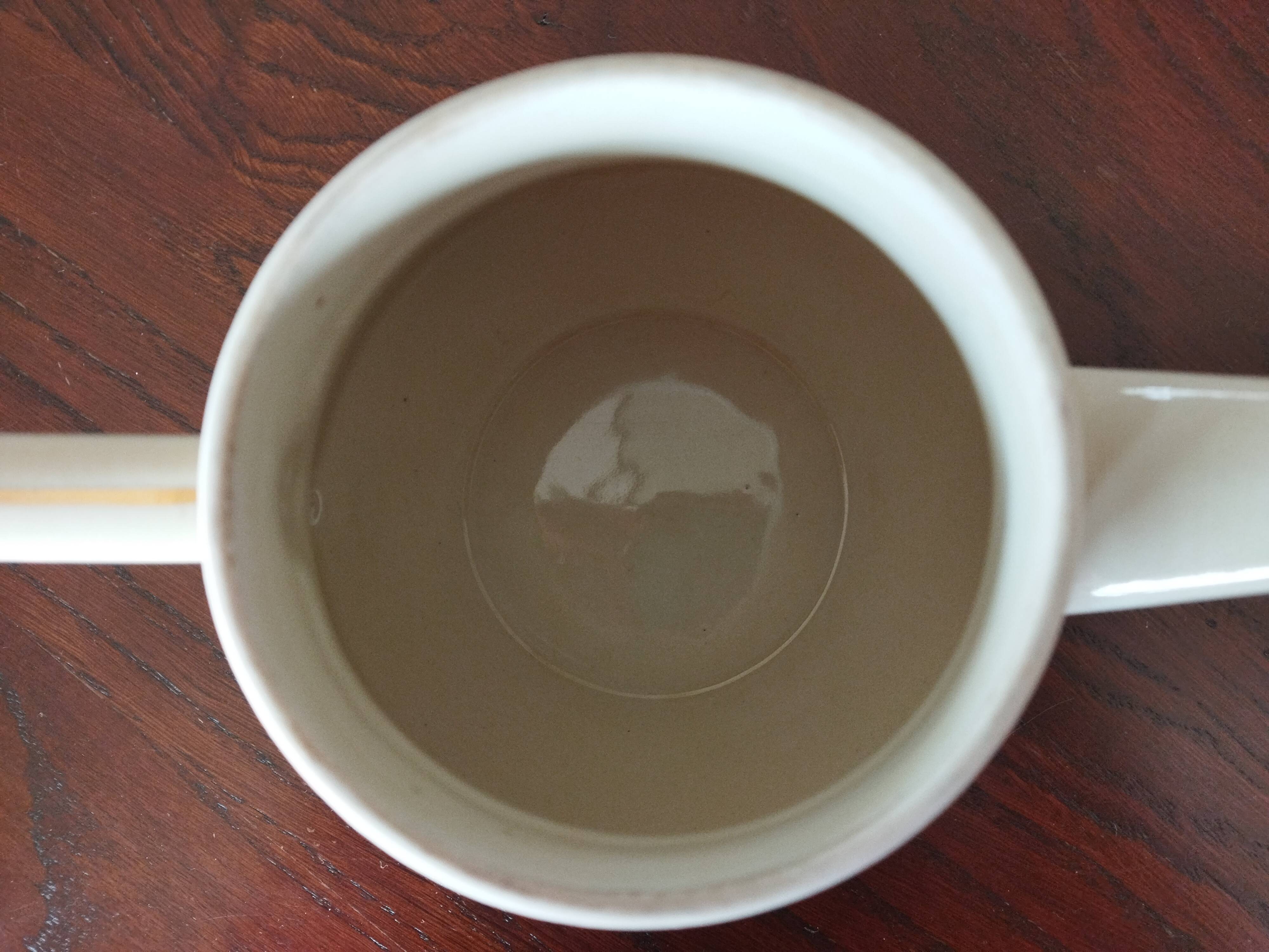 Salam pourer with Japanese motifs