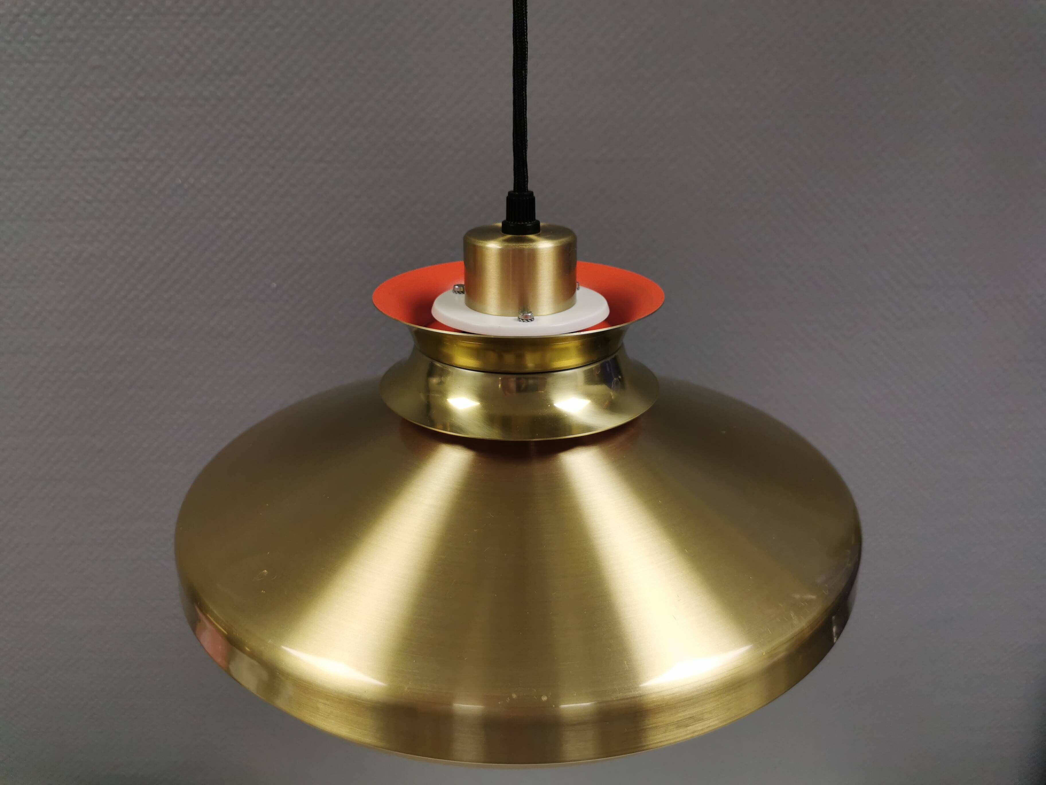 Hanging lamp from Danish Lyskær lighting, 1980s.