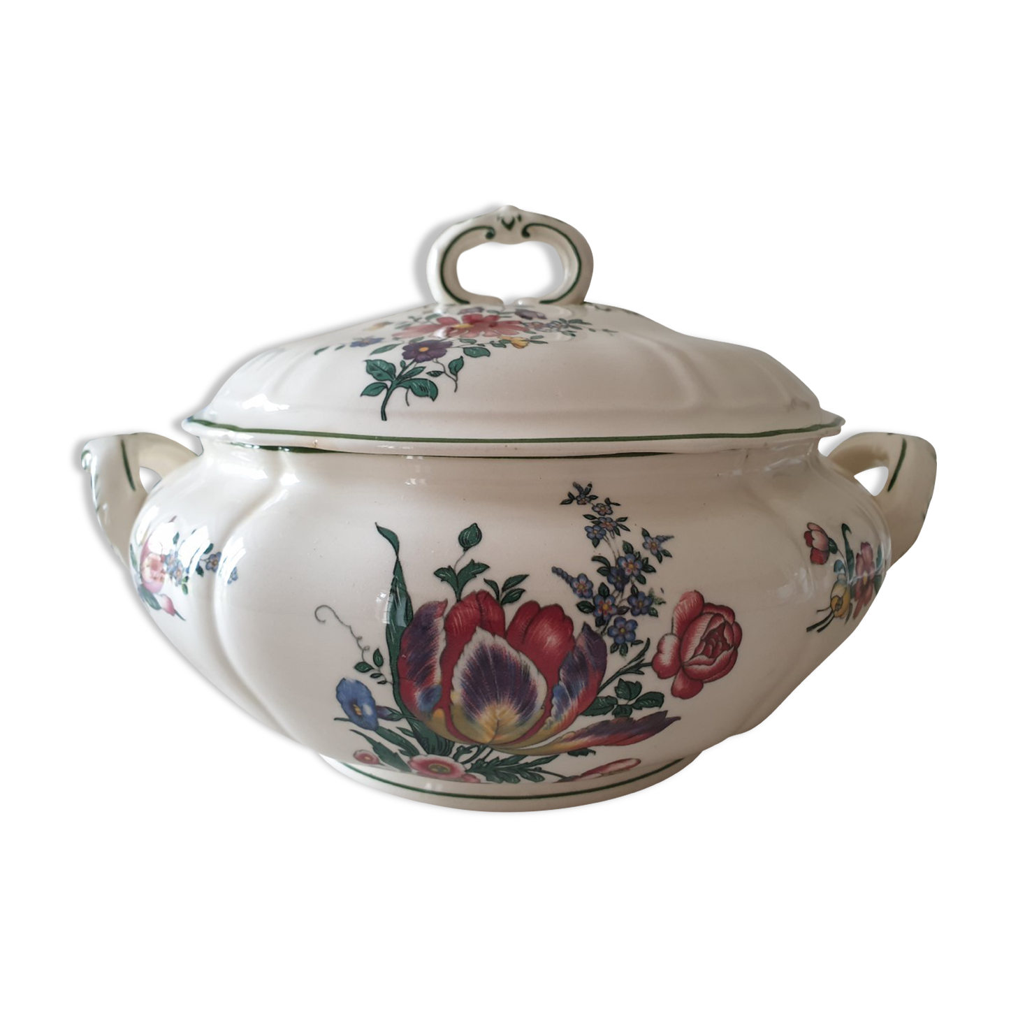 Old soup tureen Villeroy & Boch