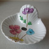 Old porcelain soap holder of Paris floral decoration anemone retro bathroom