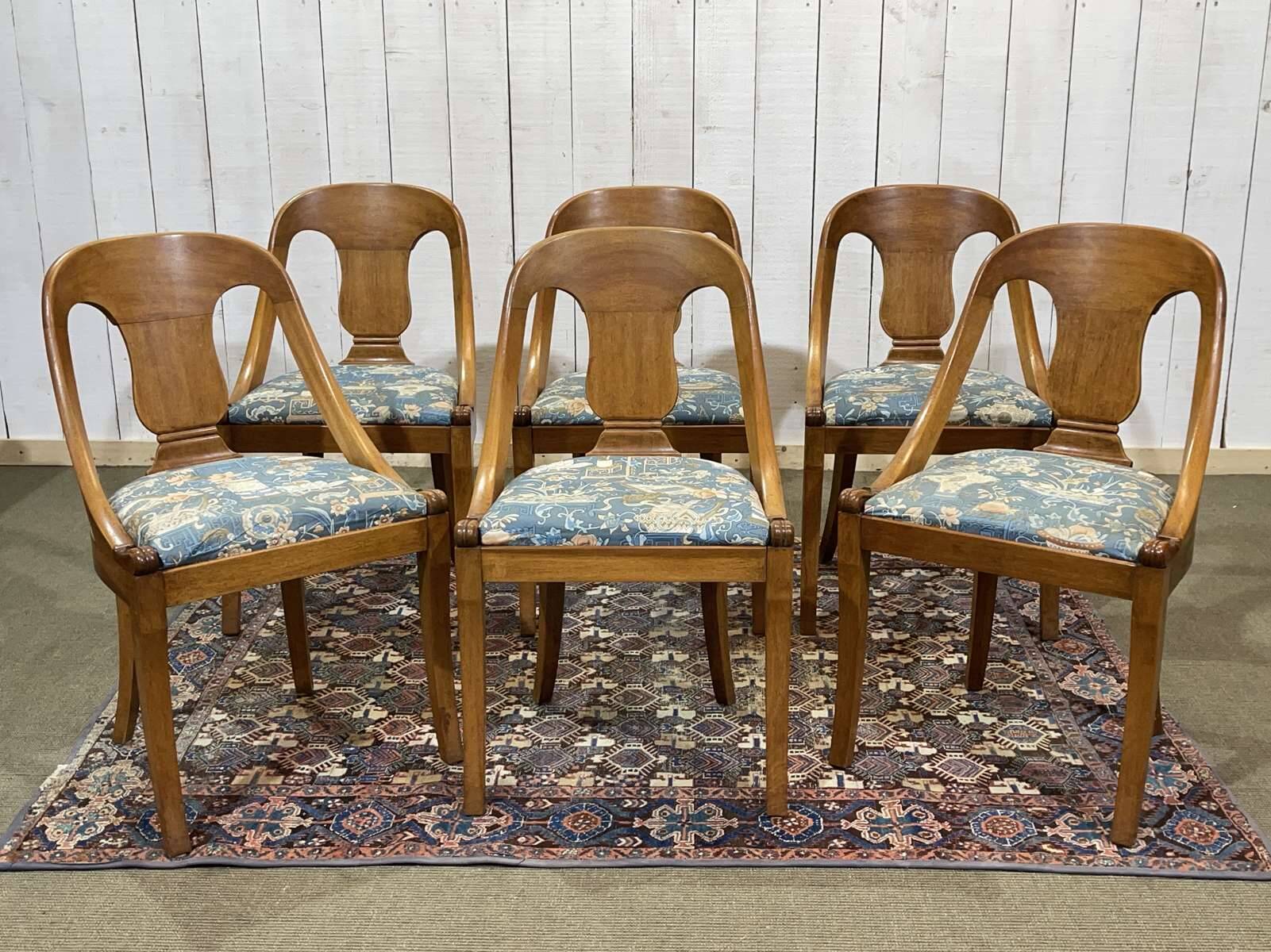 Set of 6 gondola chairs in blond mahogany - 20th century