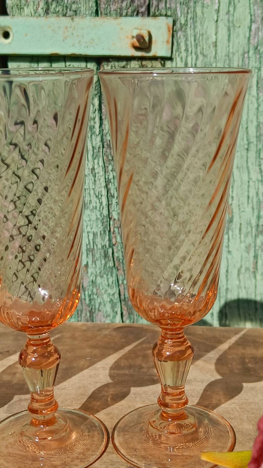 Rosaline champagne flute