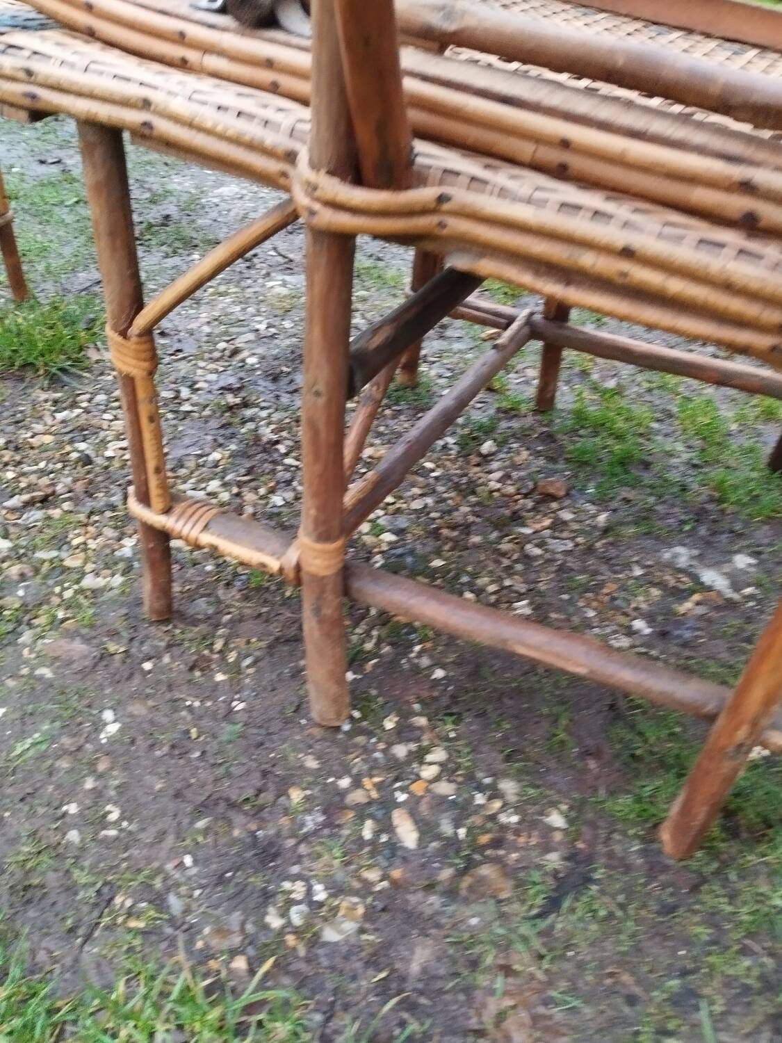 Vintage rattan chaise longue