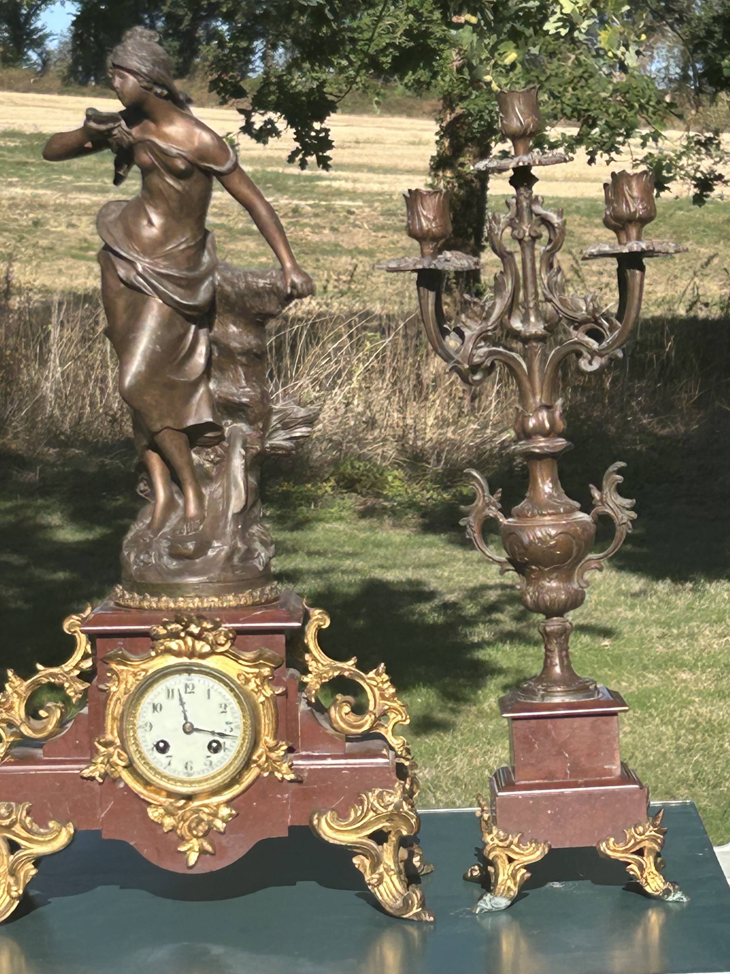 Garniture de cheminée Napoléon III marbre & régule signé Auguste. Moreau
