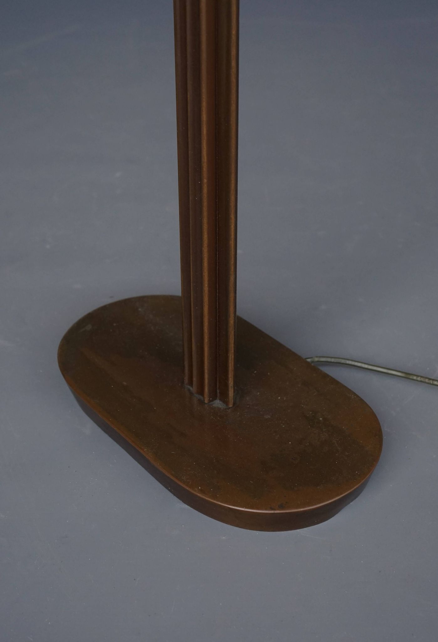 Lampadaire français en bronze. Années 1970