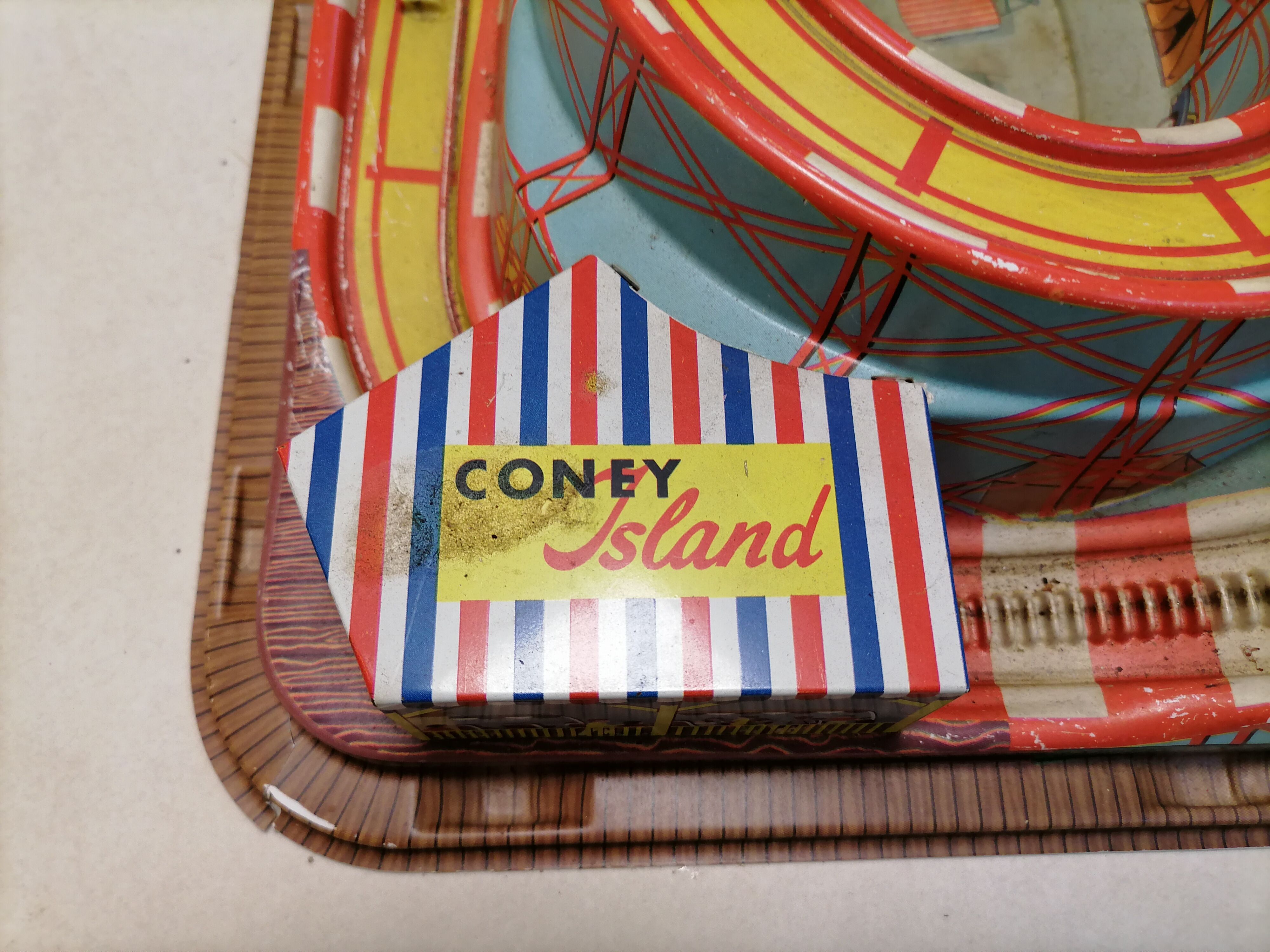 Vintage toy circuit