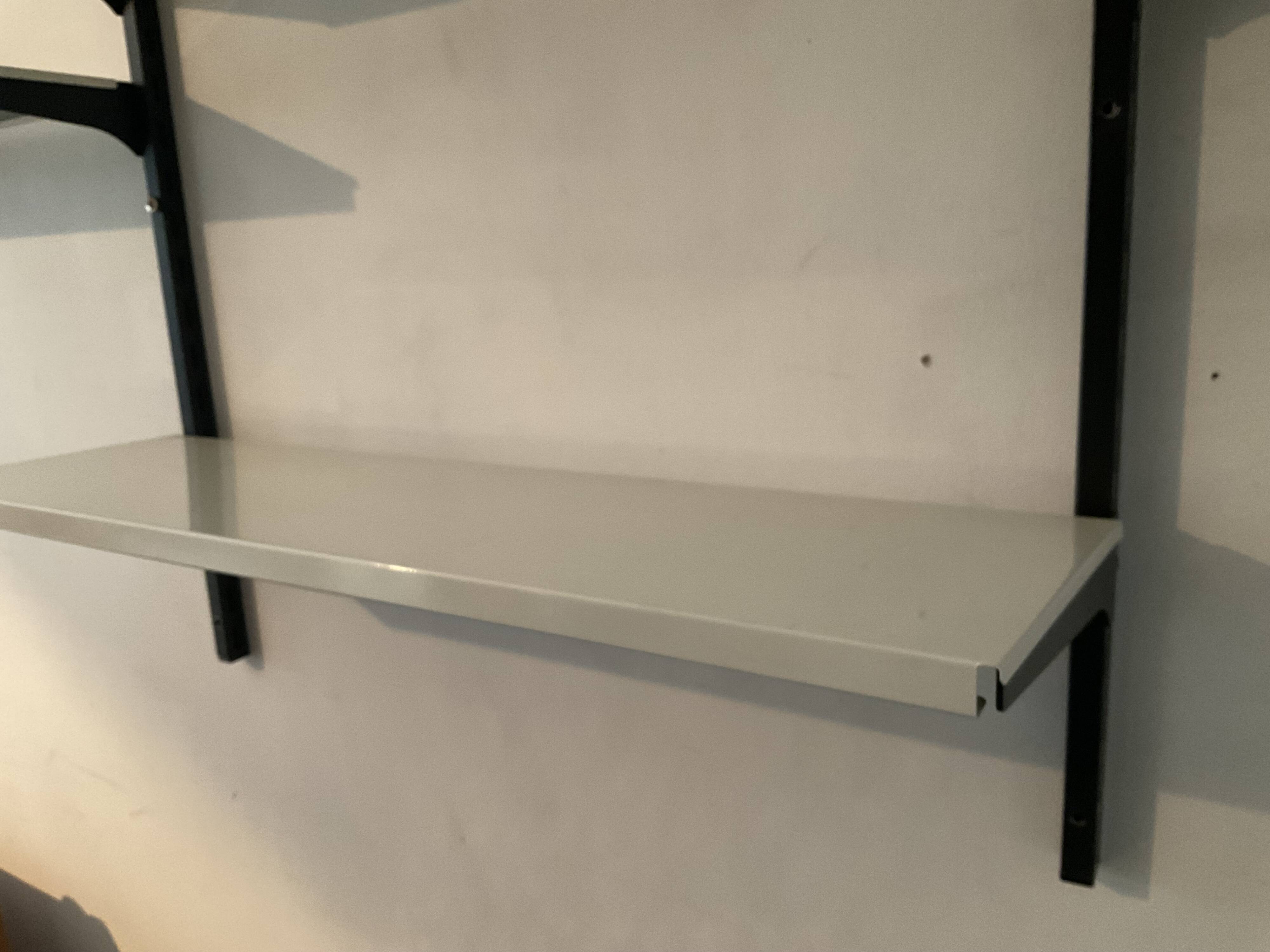 Modular Tomado shelf from the 1970s