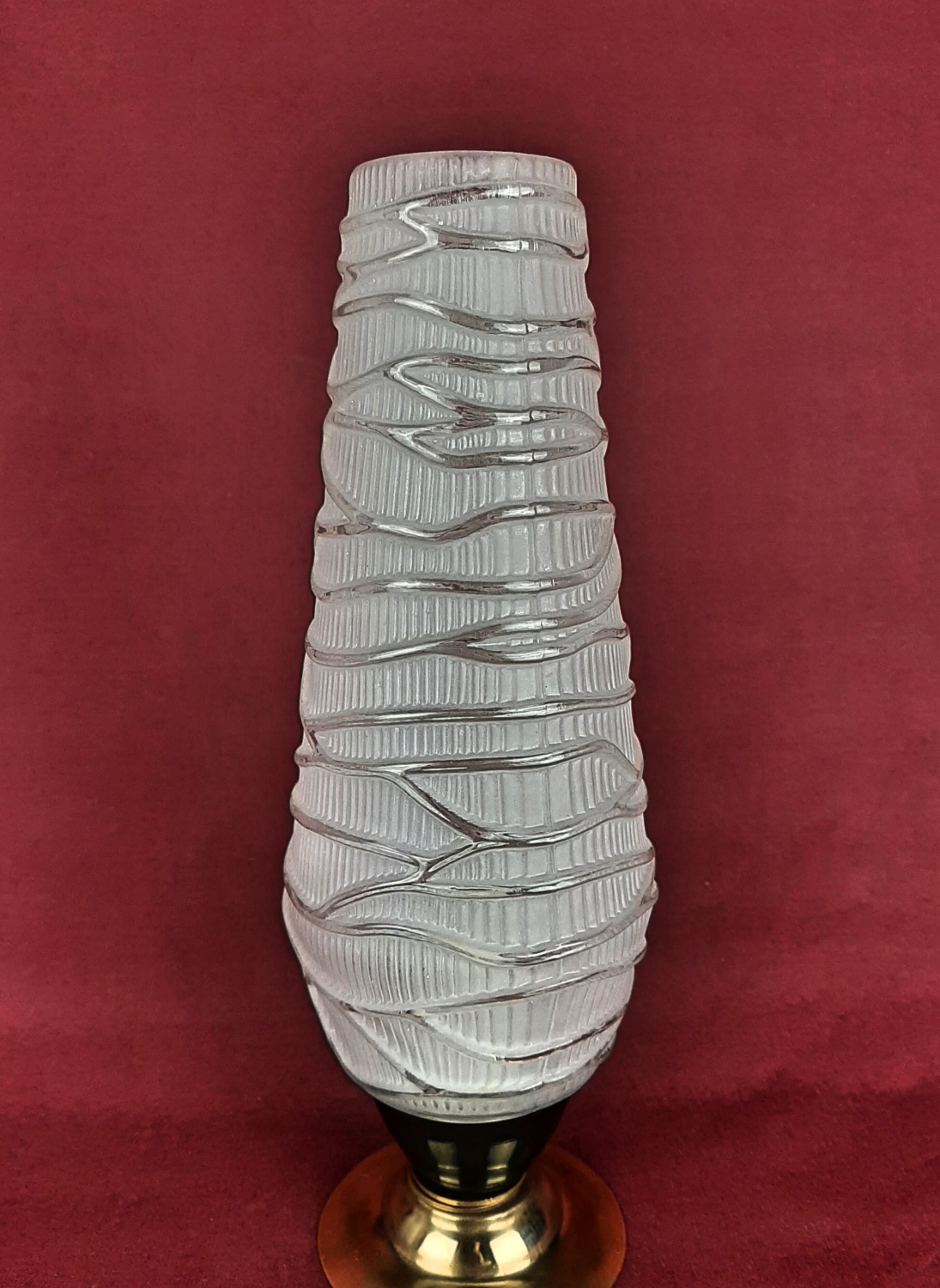 Mid Century Modern lamp French c 1960s see chandelier with the same glassware