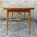 Modular table width and height