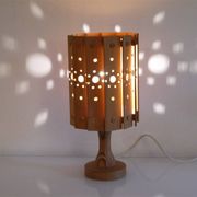 Lampe vintage scandinave en bois 1970