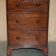Paire de commodes hautes anciennes Castle Howard 1840 en bois dur