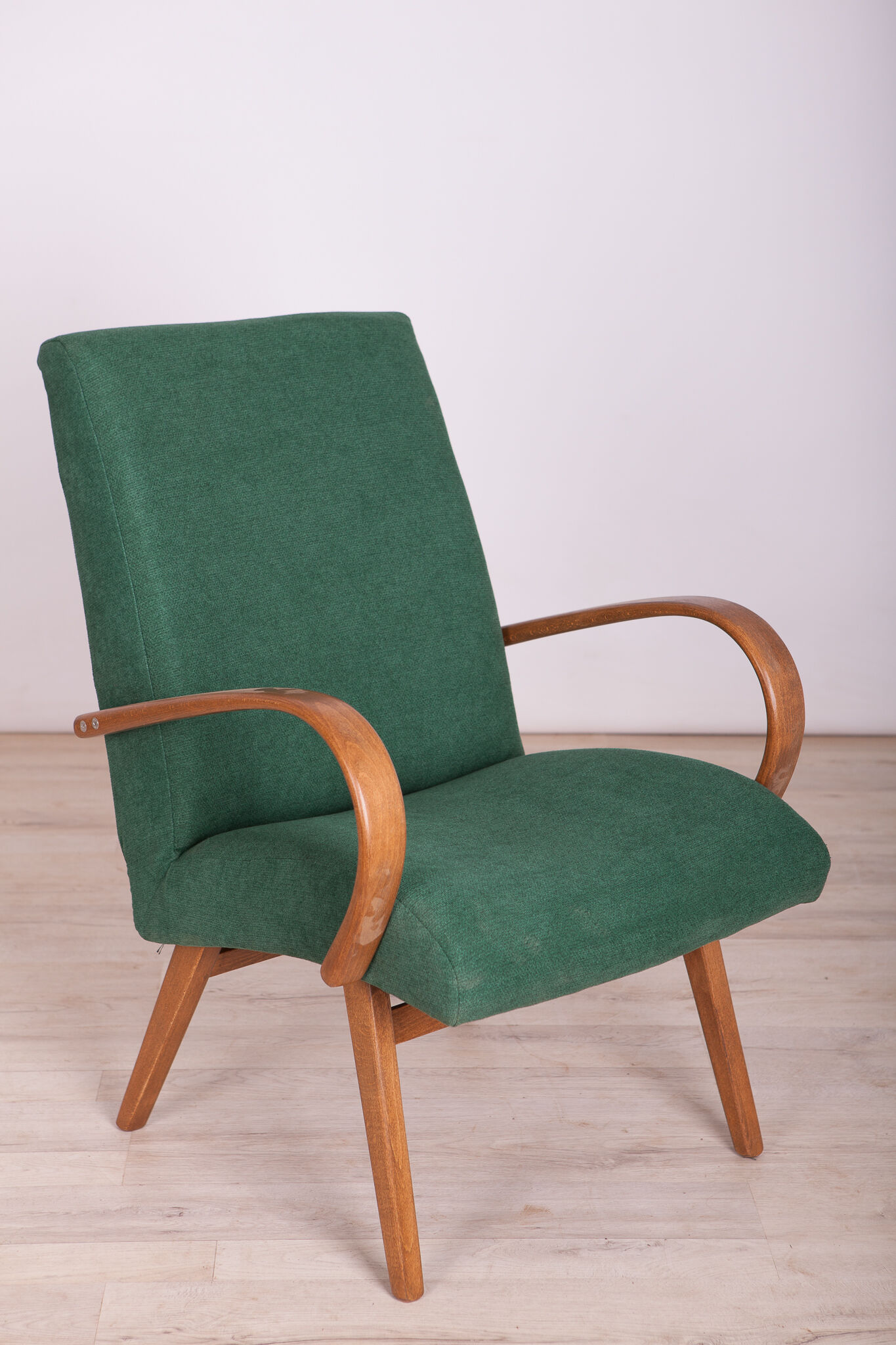 Pair of Model 53 armchairs by Jaroslav Smidek for TON, 1960s