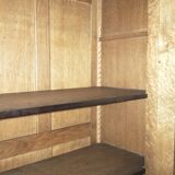 Mirror cabinet with pediment