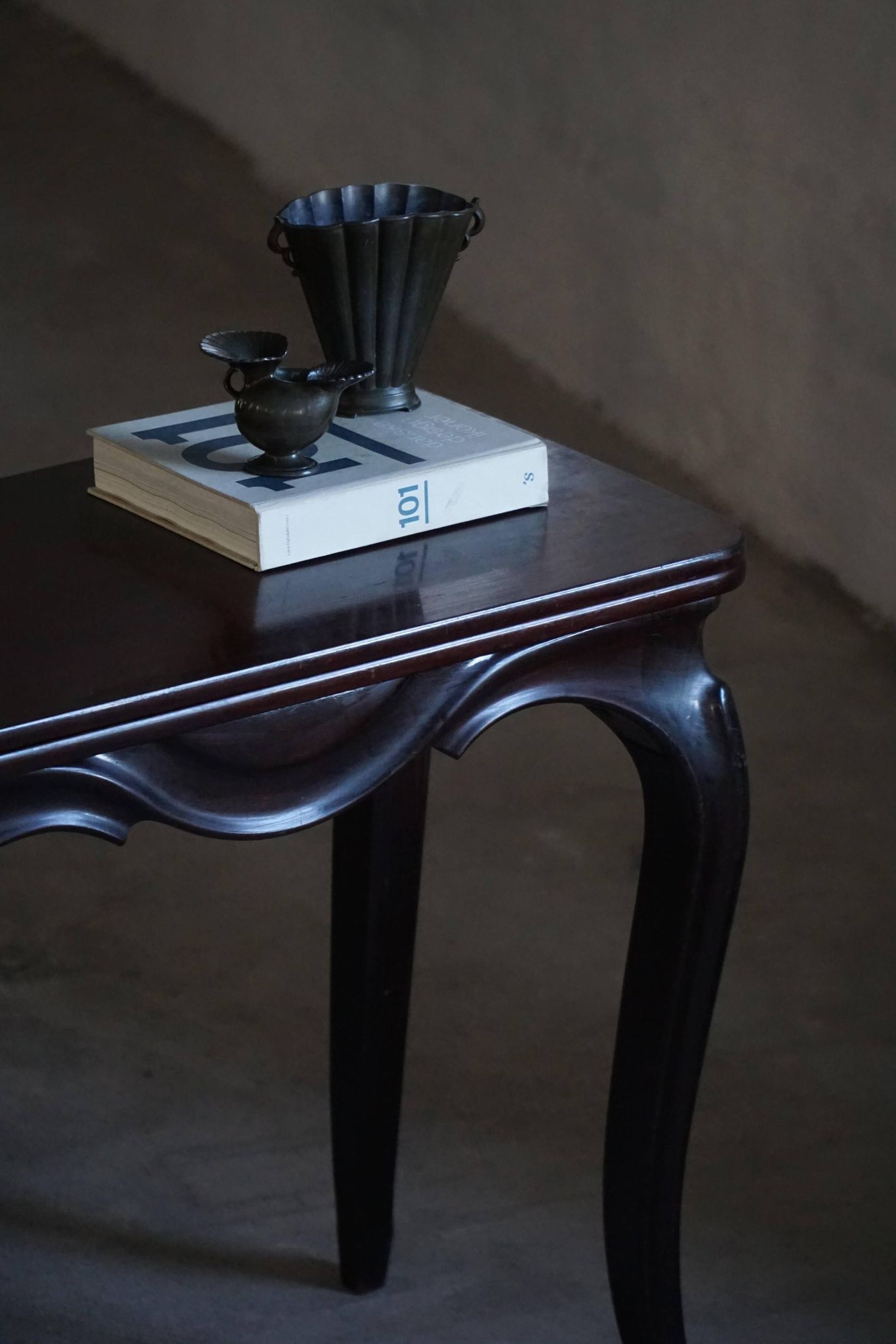 Table pliante anglaise de style Rococo Revival / Table de jeu en bois, 19ème siècle