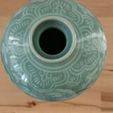 Vase coreen céladon milieu XXe