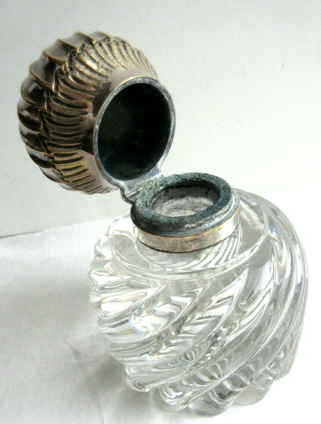 Large round inkwell 1.1 KG crystal Baccarat bamboo torso, silver hat Louis XV