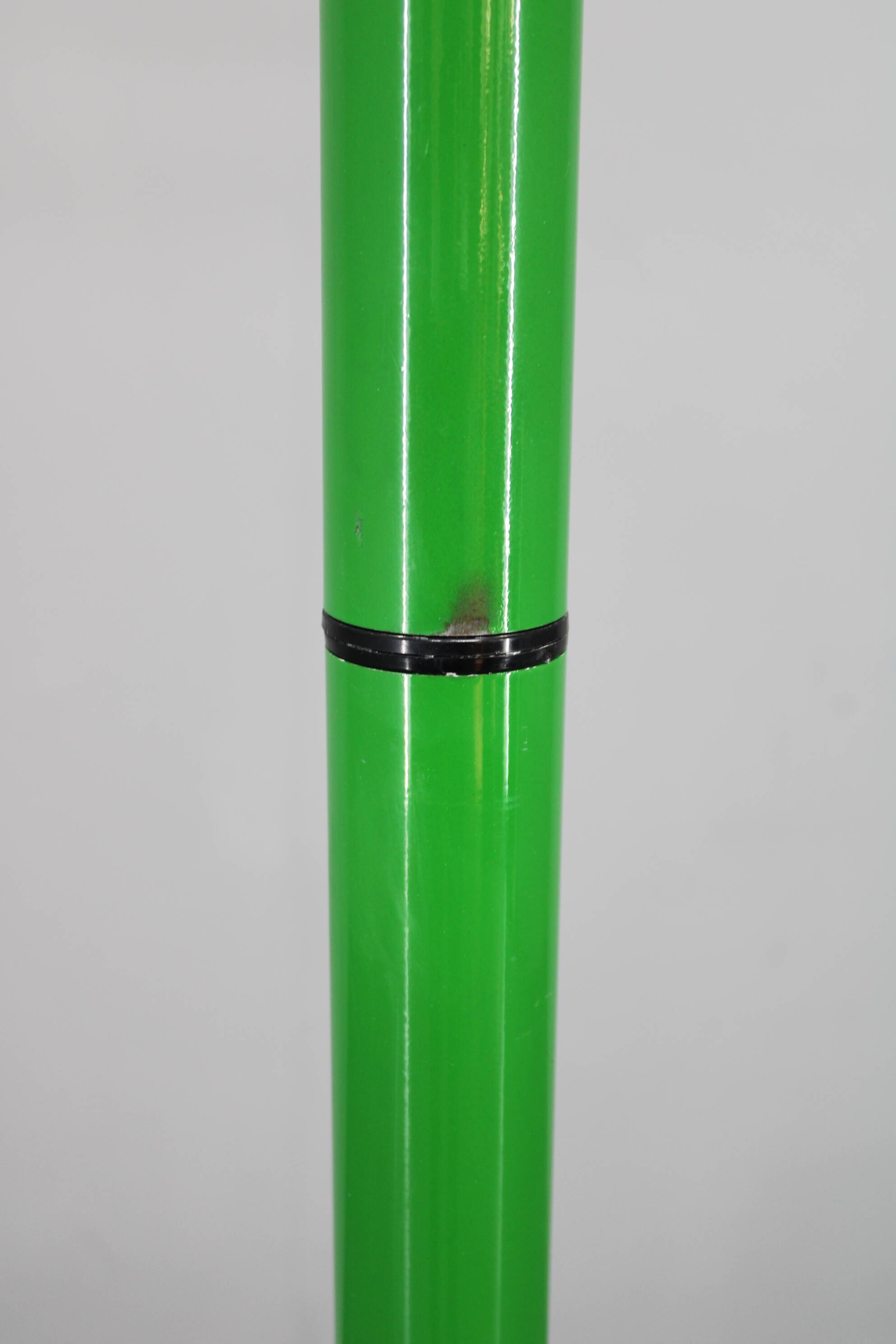 Porte-manteau italien en métal laqué des années 1970 avec porte-parapluie