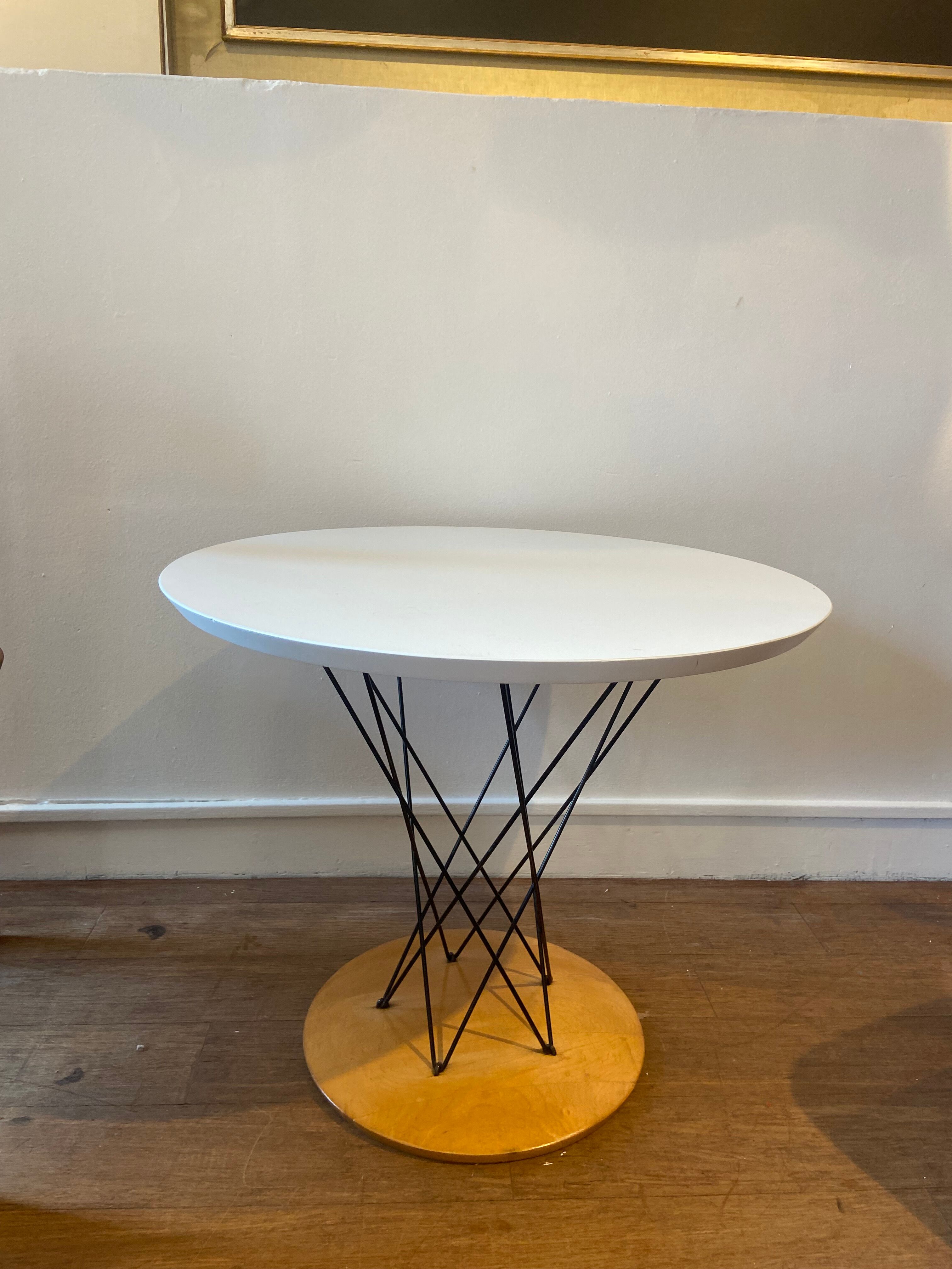 Table "Cyclone" by Isamu Noguchi, Knoll 1950 | Selency