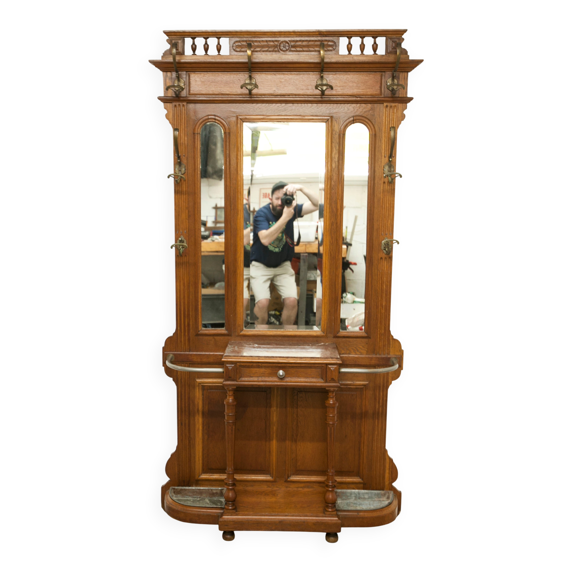 Vestiaire Napoléon III en noyer fin 19e, 3 miroirs, marbre
