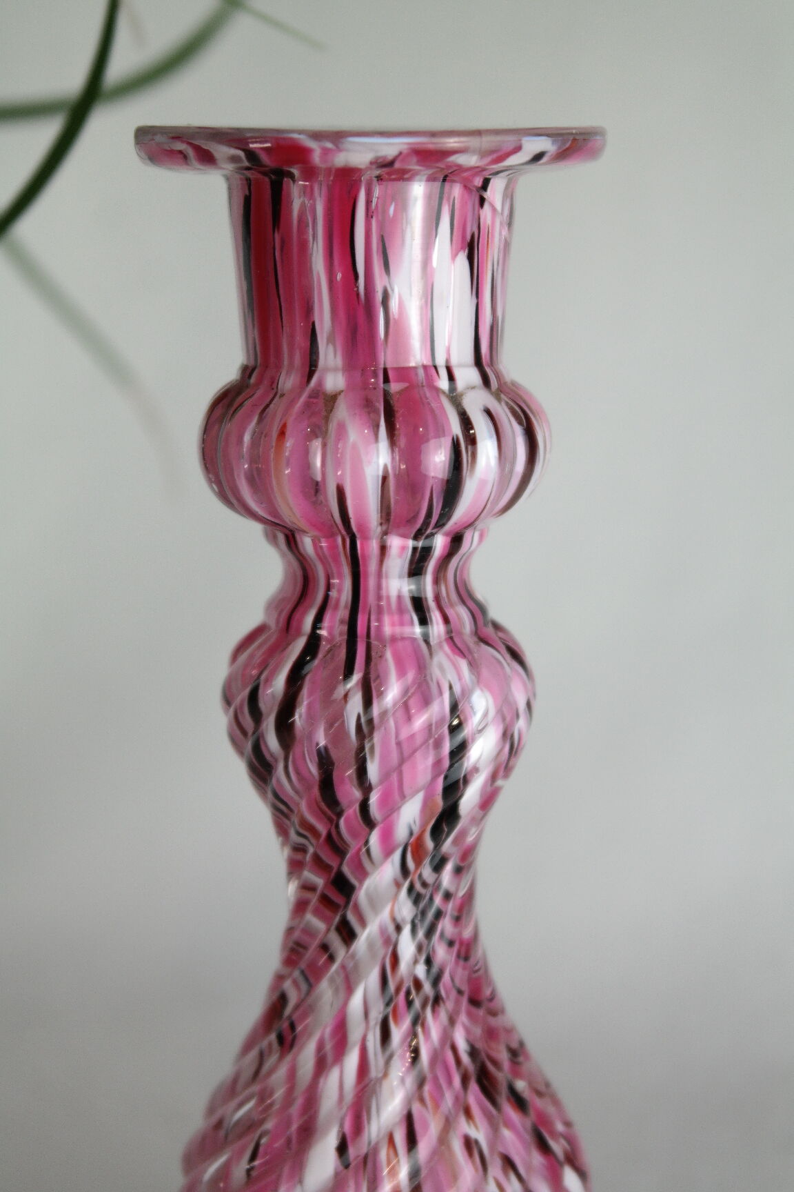 Clichy Legras glass vase, rose, early 20th century.