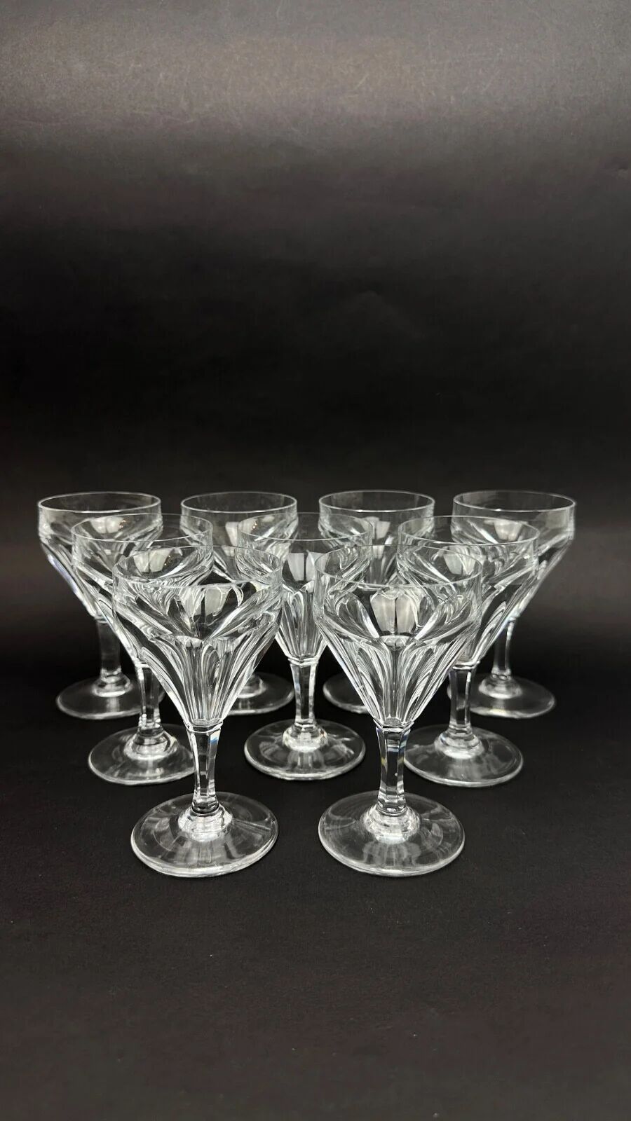 Baccarat, suite de 9 verres à porto modèle Duchesse de Dino
