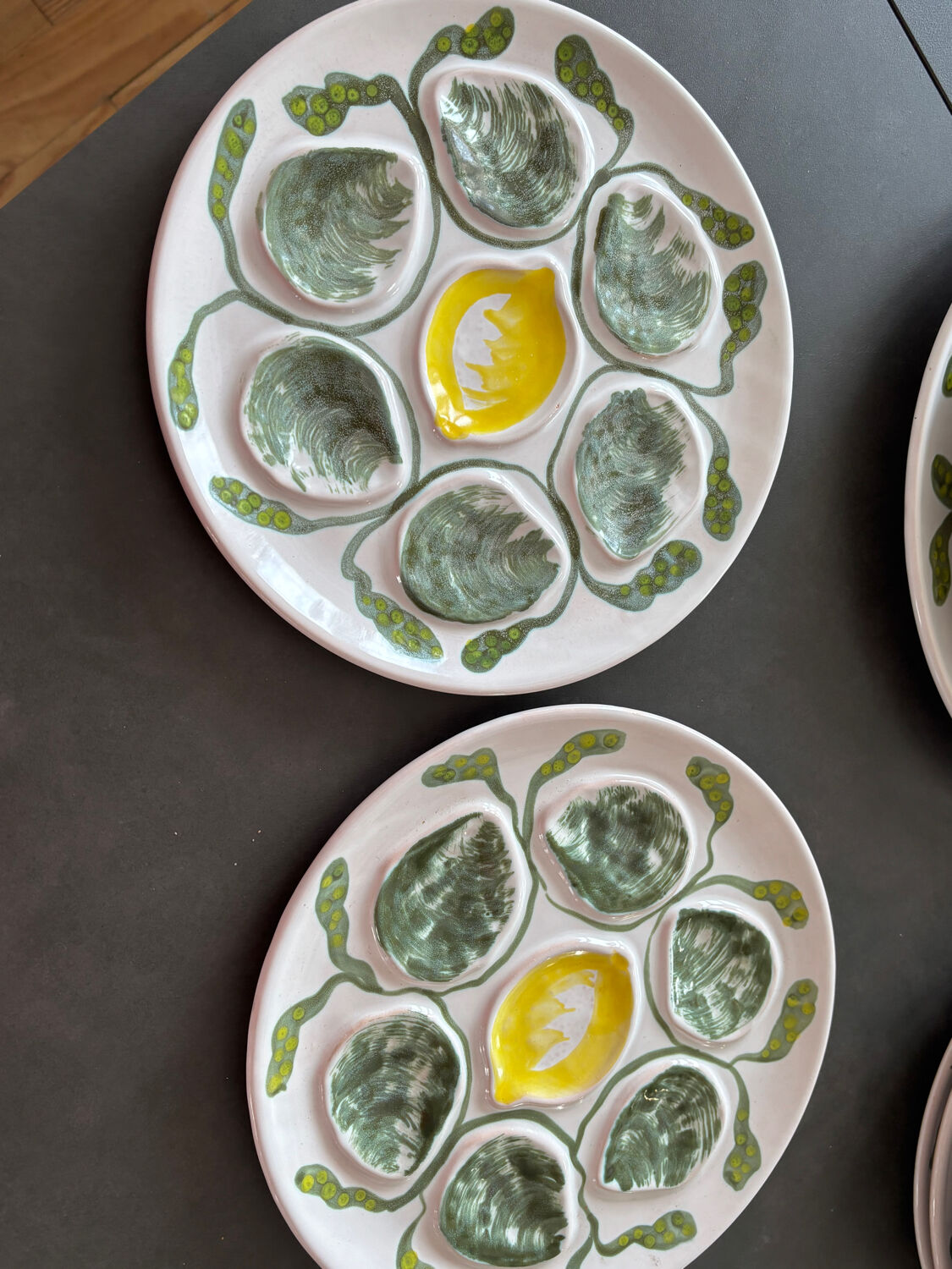 Oyster service signed Belon