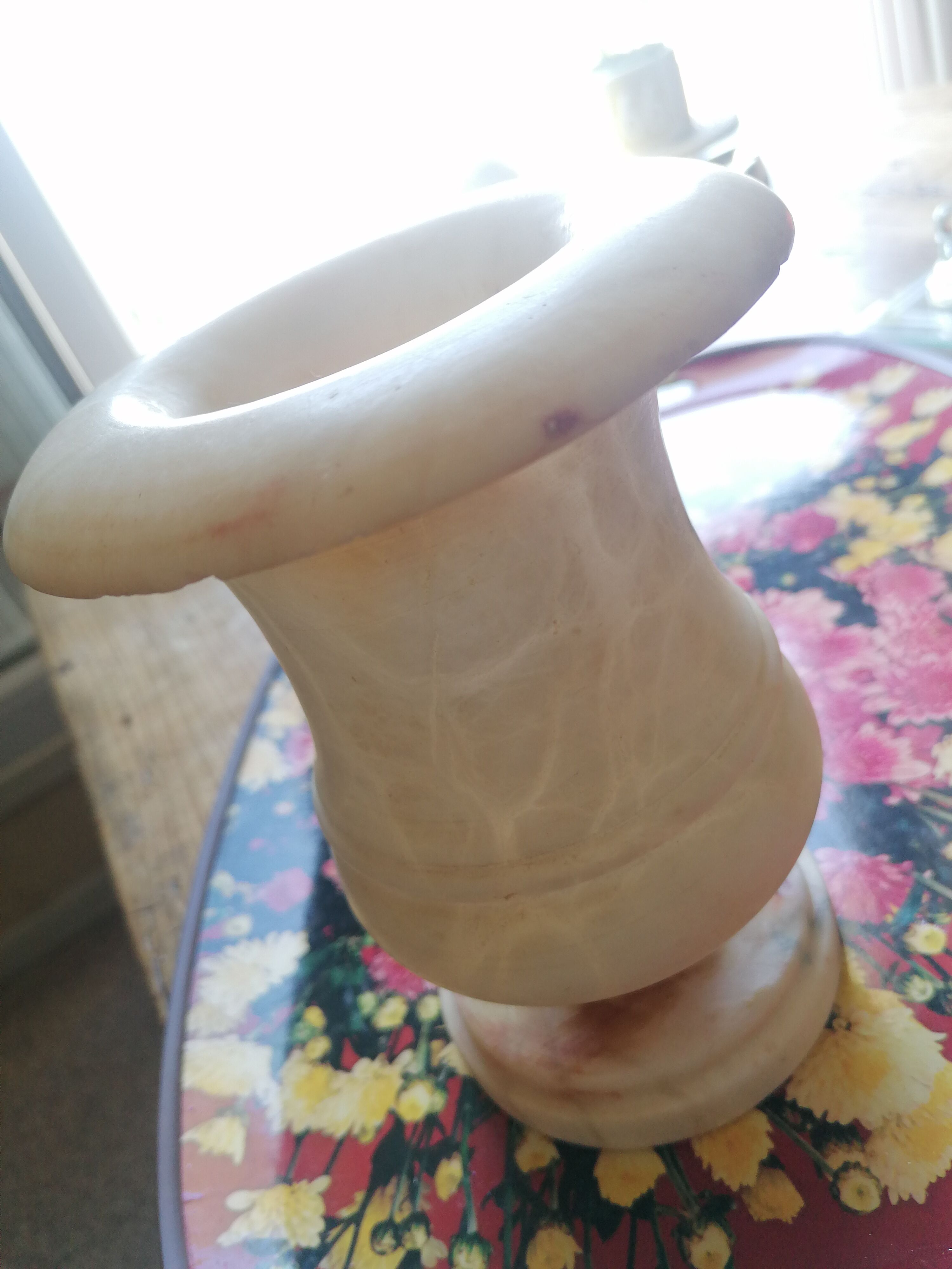 Vase en albatre Médicis rosé et creme