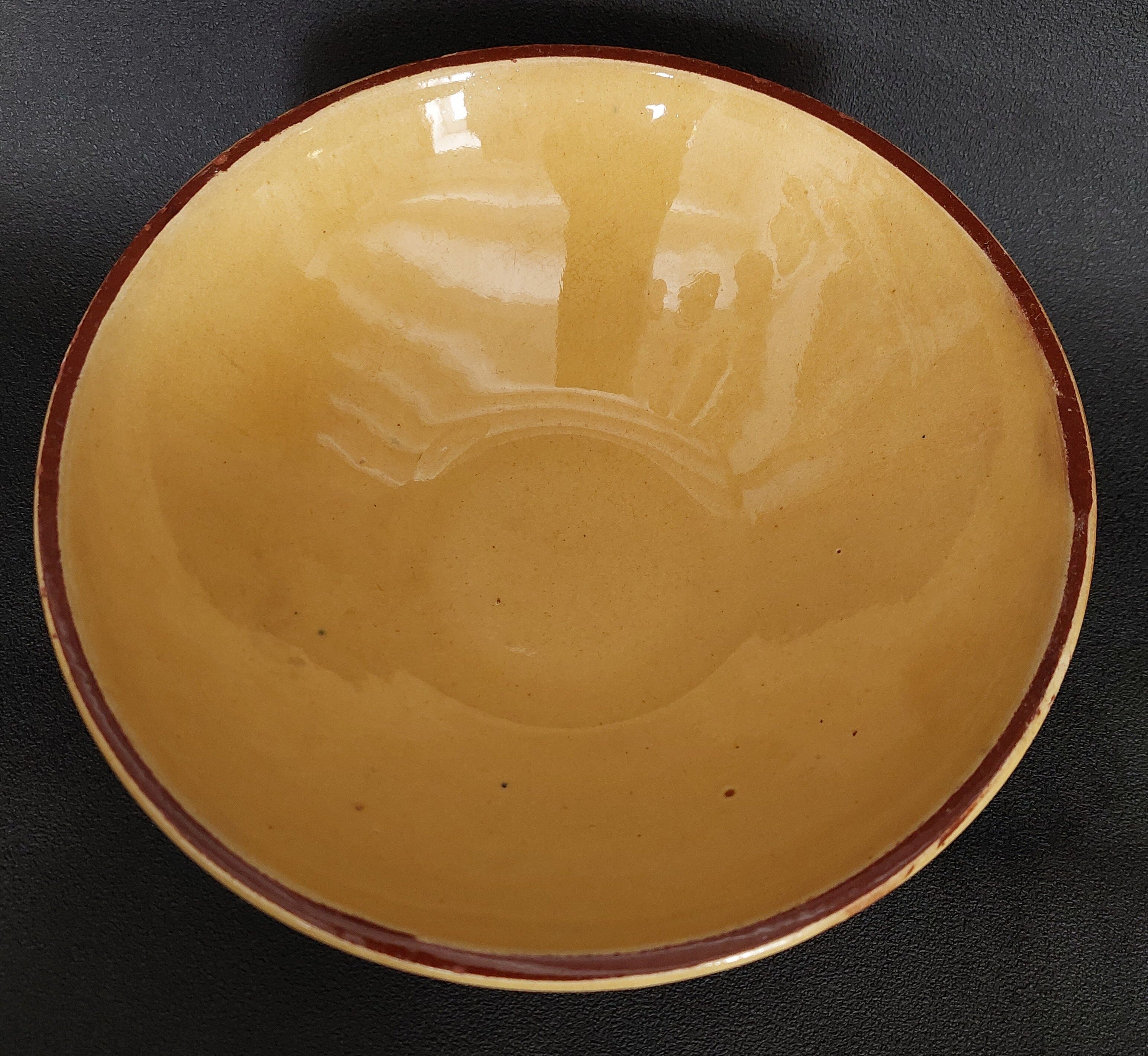 Glazed terracotta bowl from the 20th century.