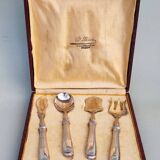 Silver serving set