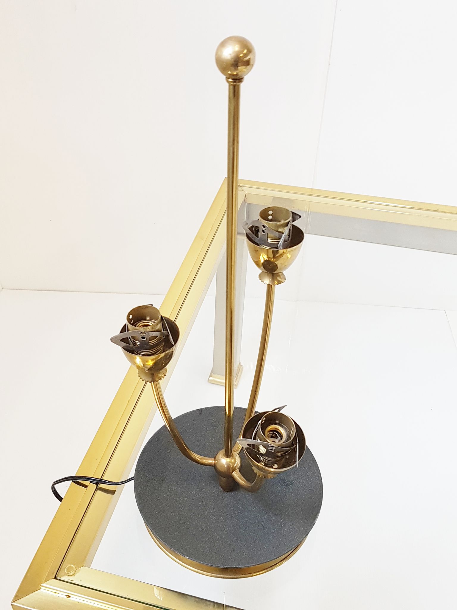 Lampe de table triple années 50 avec verrines "muguet" 1950