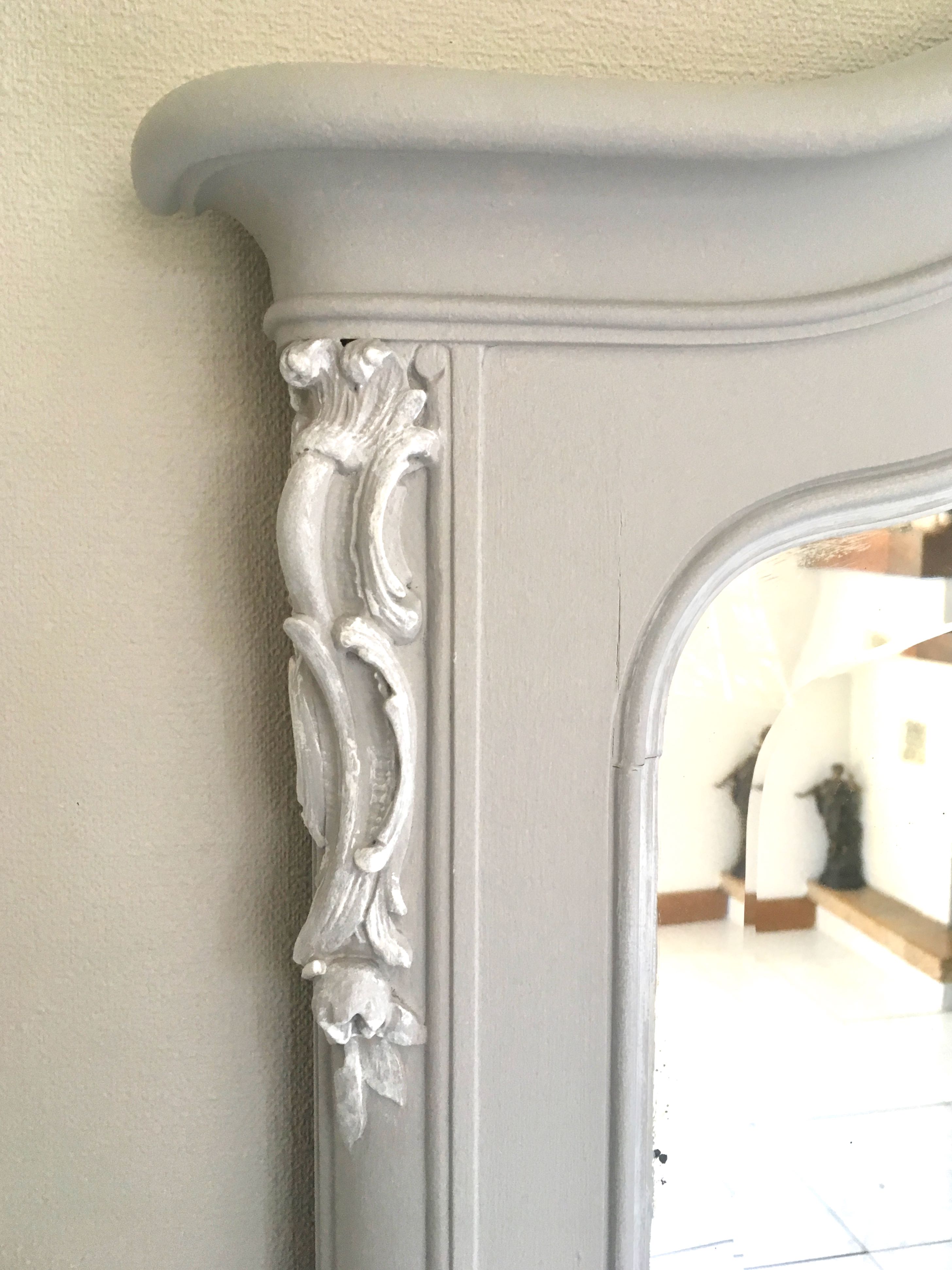Miroir antique 128 x 170 bois sculpté