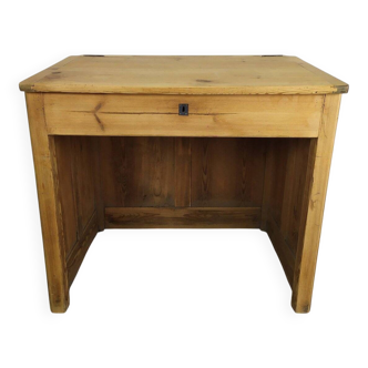 Striped pine office counter