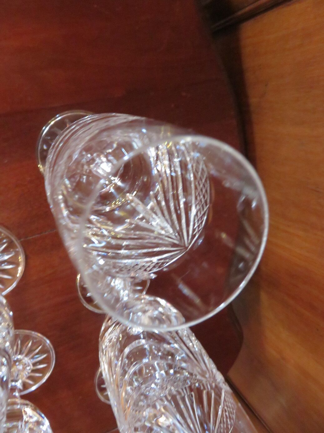 5 crystal champagne flutes