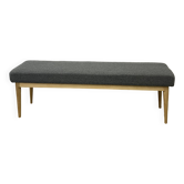 Scandinavian bench with curls