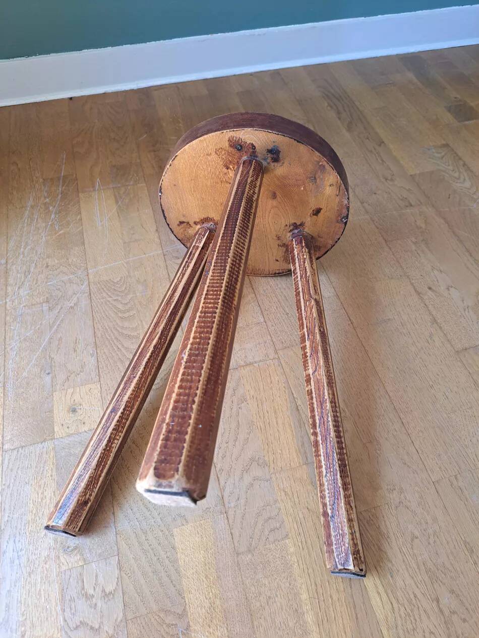 Tripod stool
