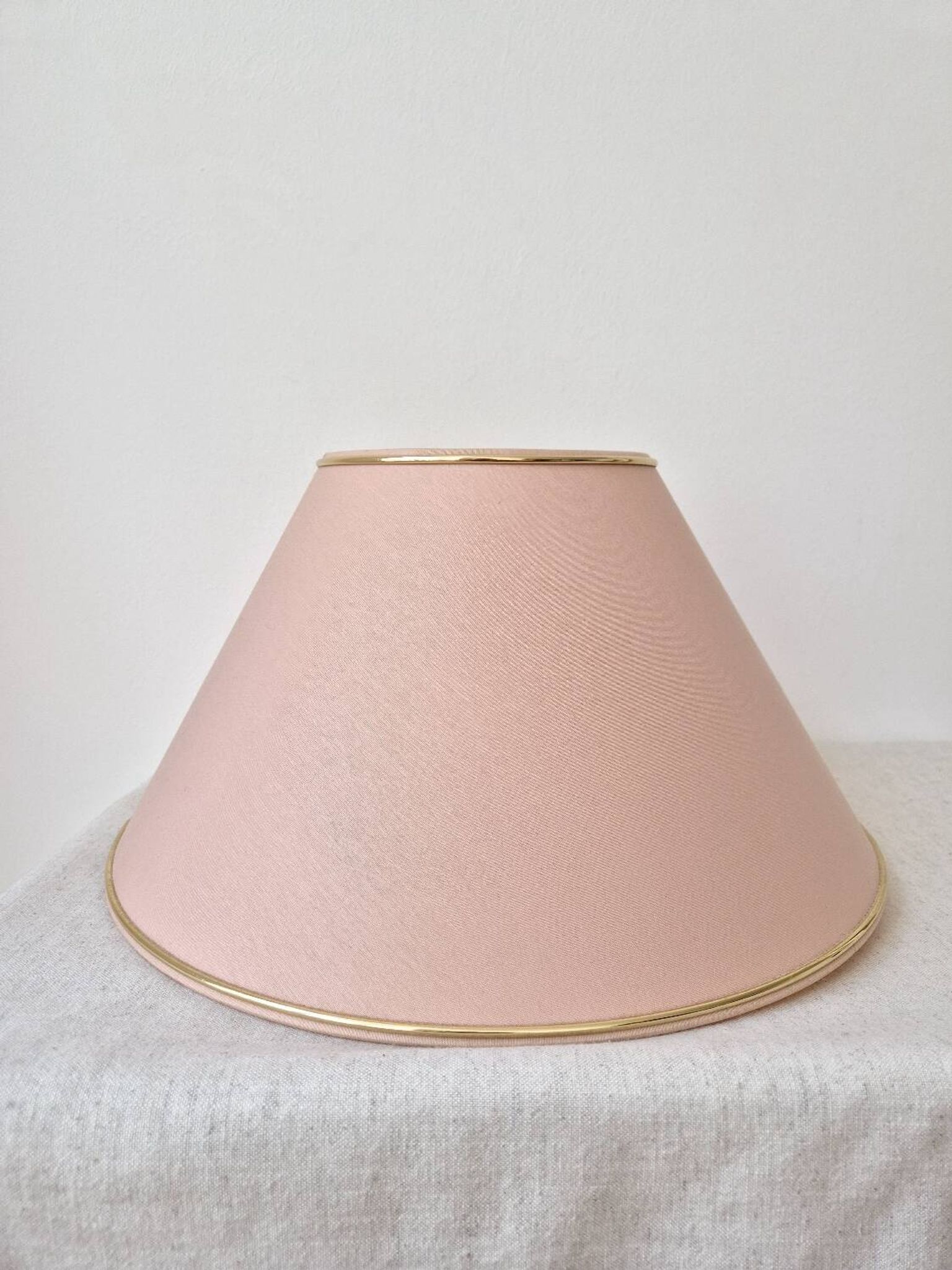 Fabric lampshade with golden trim '70s - vintage