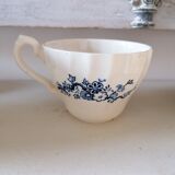 Set of 4 cups and saucers in English earthenware