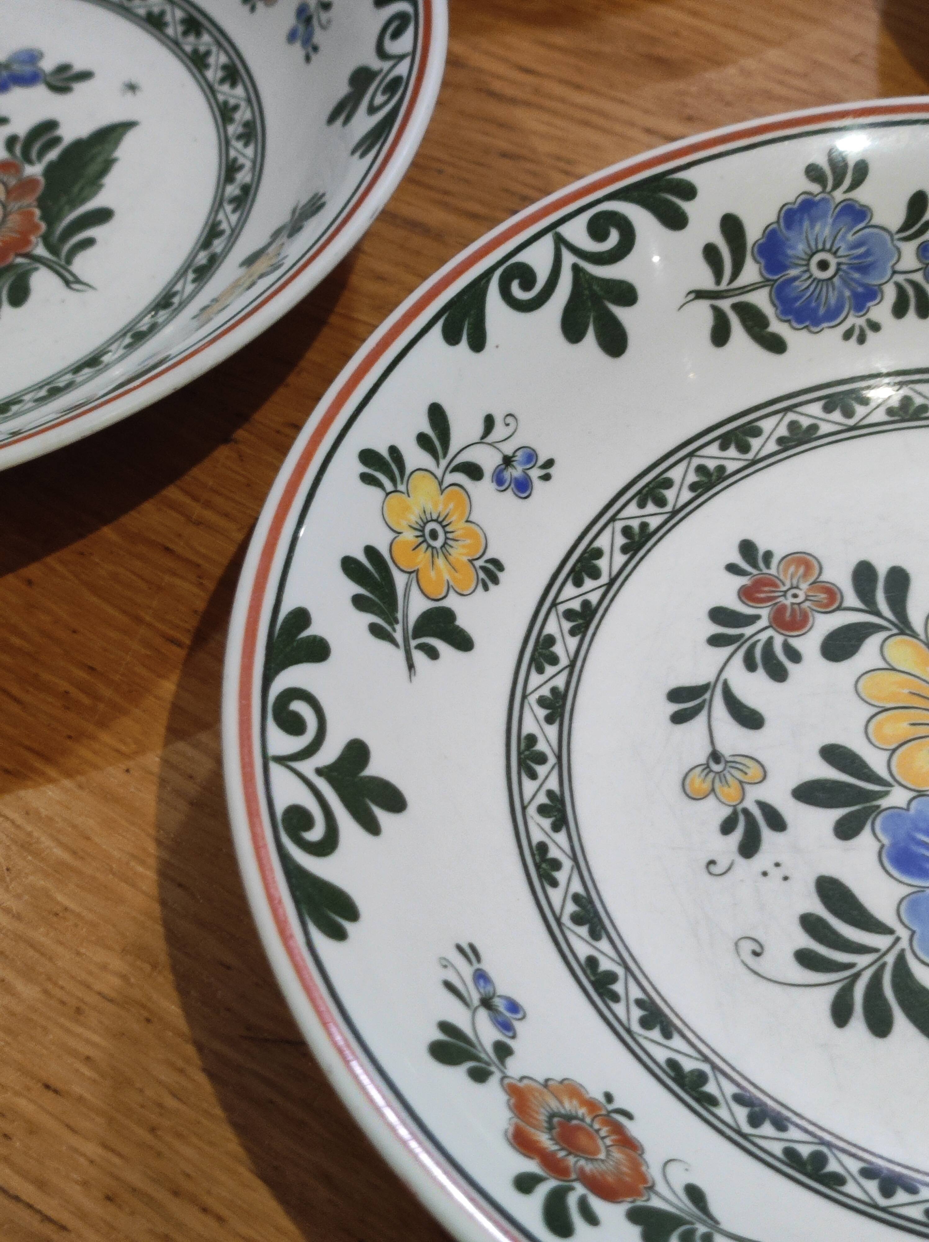 4 Villeroy & Boch hollow plates